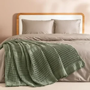 %100 Pamuk Dokuma Yatak Örtüsü 240x250 cm Yeşil - Belinda Serisi